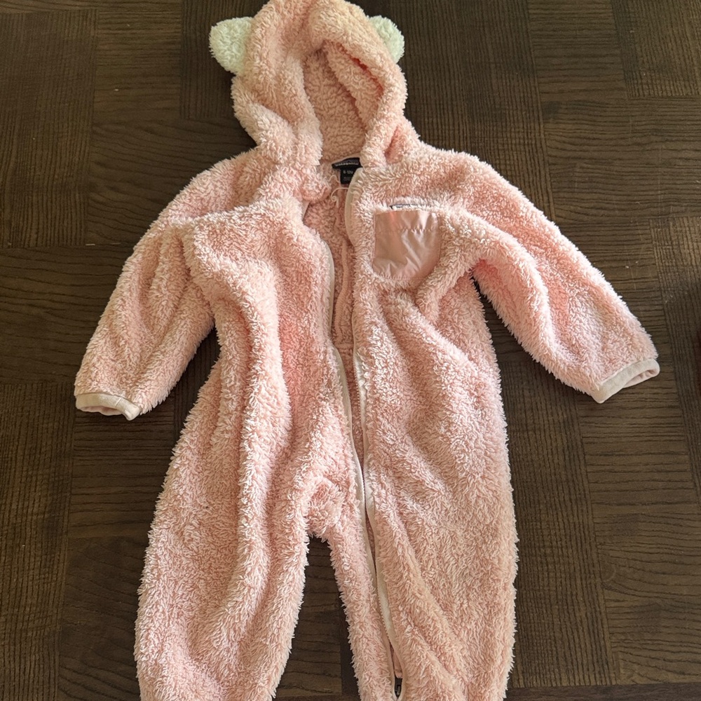 Patagonia Pink Fleece Kids One Piece bunting